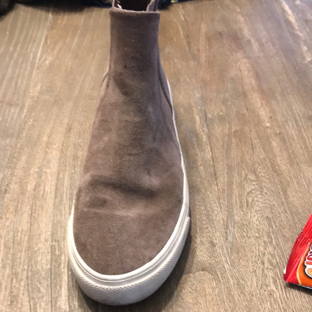 Gap booties
